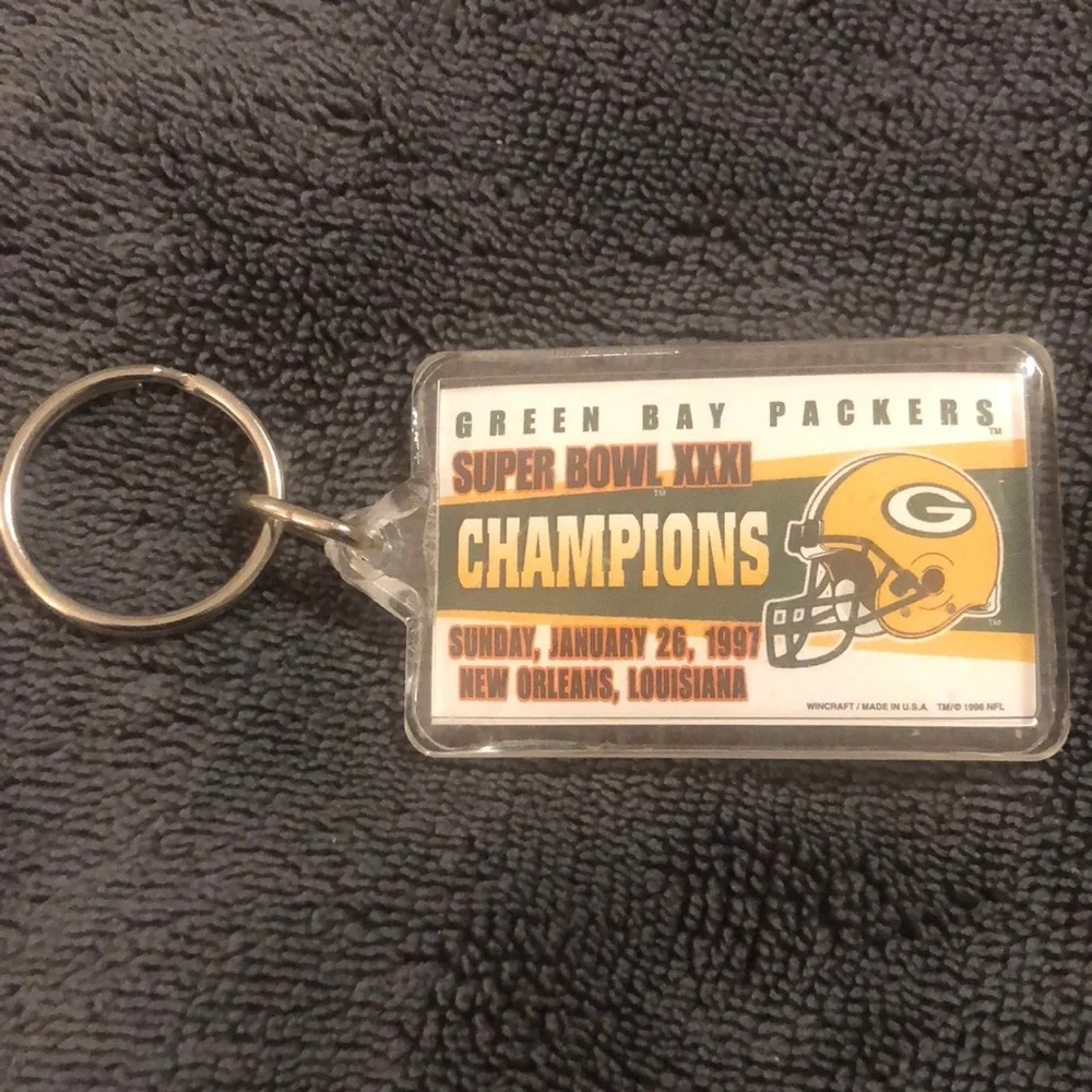 Green Bay Packers Super Bowl XXXI Keychain 1997